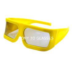 Os vidros grandes do tamanho 3D amarelam o quadro para o cinema de IMAX que olha o filme de 3D 4D 5D