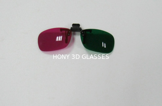 Grampeie em vidros vermelhos plásticos do verde 3D para a imagem e o filme do olhar 3D
