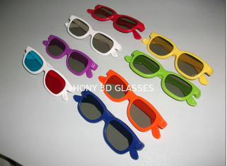 Os vidros 3d cianos vermelhos plásticos das crianças coloridas com 1.6mm engrossam lentes