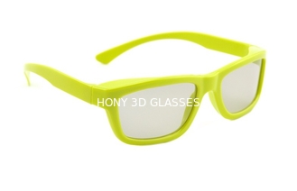 As lentes circulares Reald 3D da polarização do quadro plástico amarelo polarizaram vidros