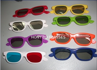 A circular plástica colorida polarizou vidros de segurança 3D para o cinema
